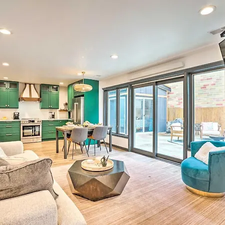 Luxury Spa Retreat Private Courtyard And More!